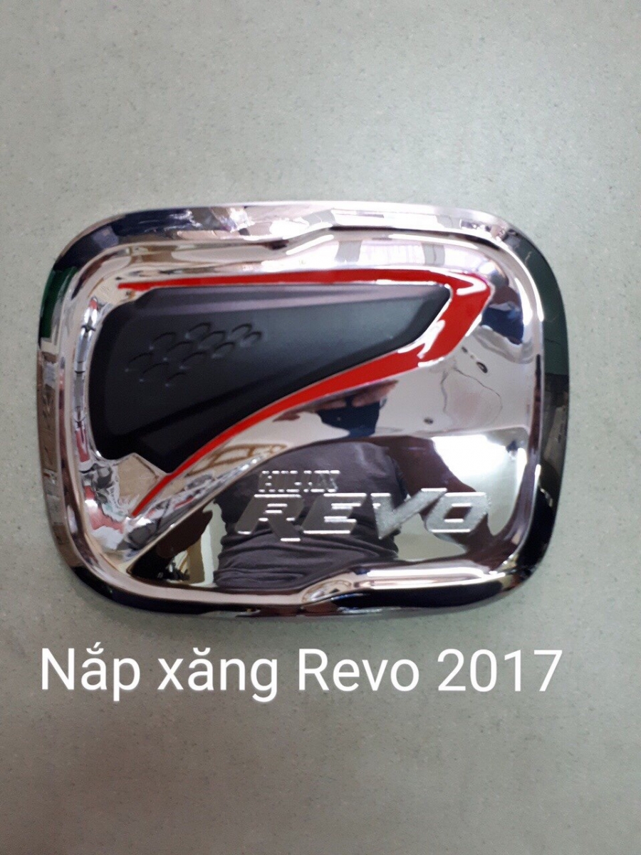 NẮP XĂNG HILUX REVO - ĐỒ LẮP ĐẶT THÊM CHO HILUX REVO